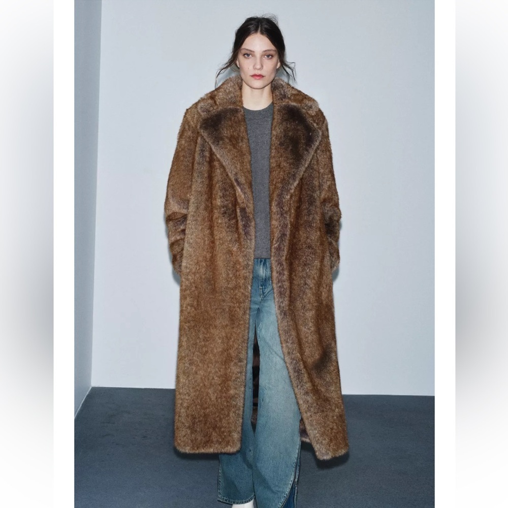 TREND NEW ZARA FAUX FUR COAT LIMIT EDITION
🚨firm price no discount no discount - Picture 8 of 16